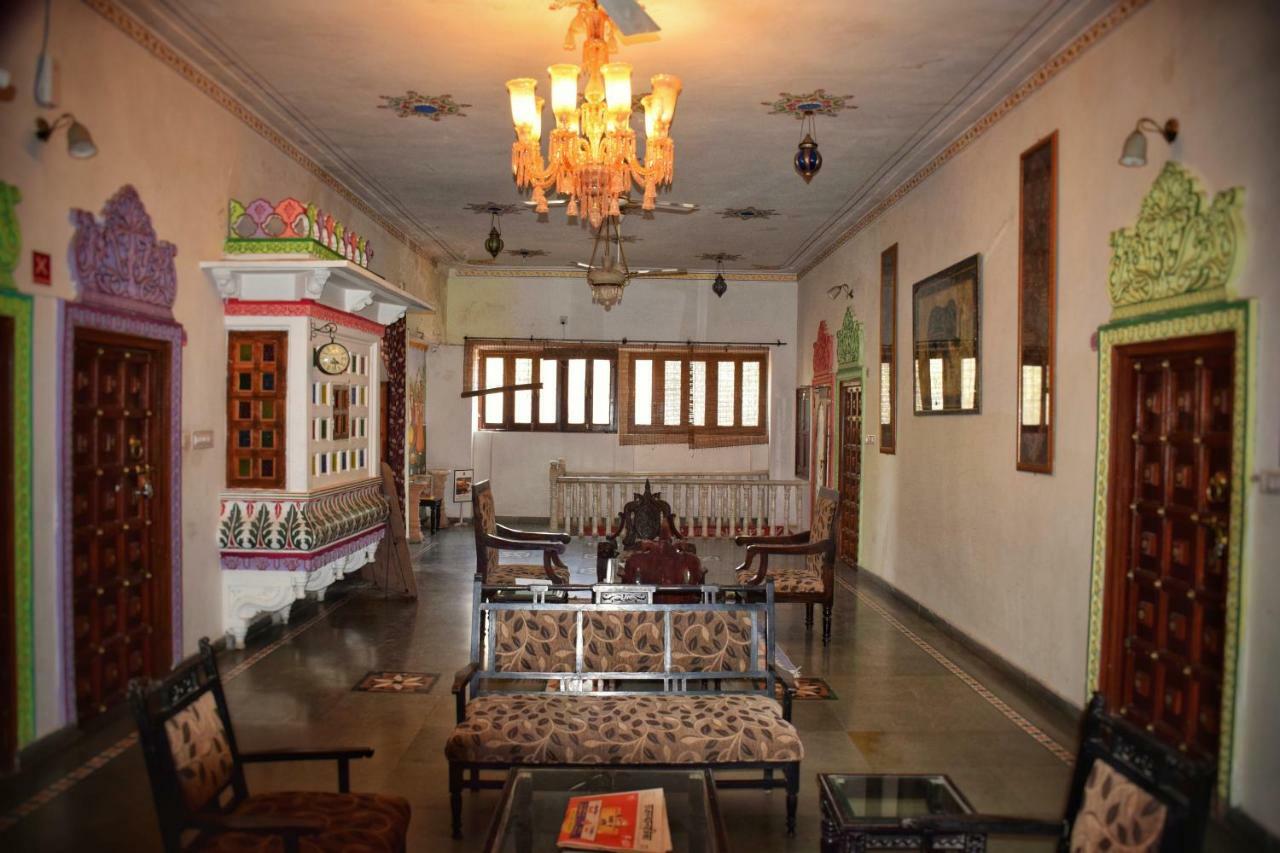 Hotel Kurabar Kothi Udajpur Zewnętrze zdjęcie